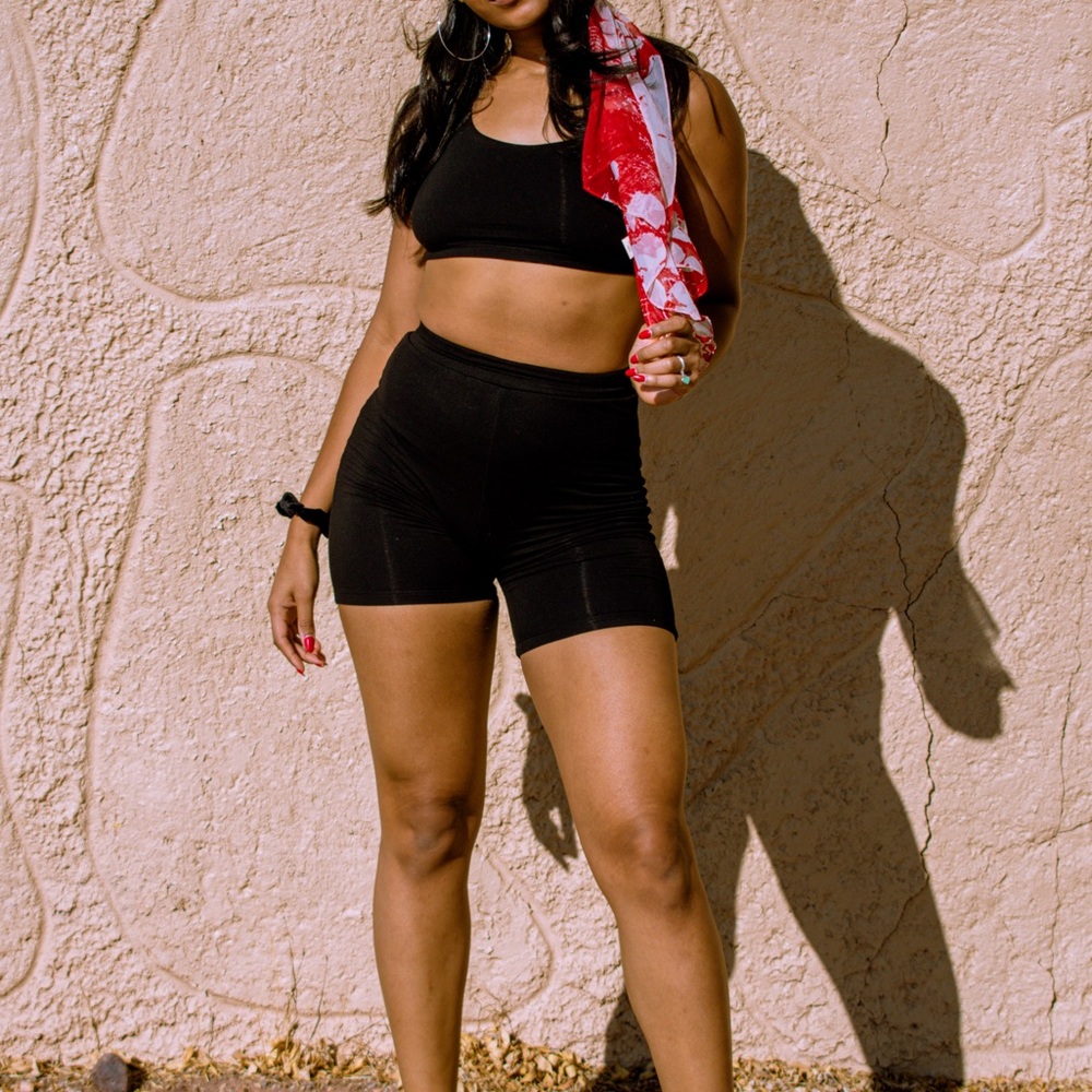MUST GO 2/4 - JLUXLABEL short set (2)